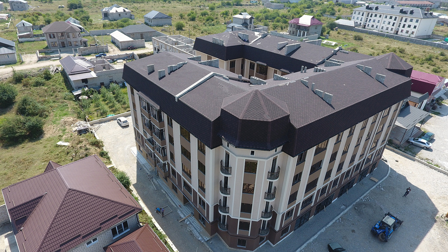 Монтаж фасадных панелей и кровли